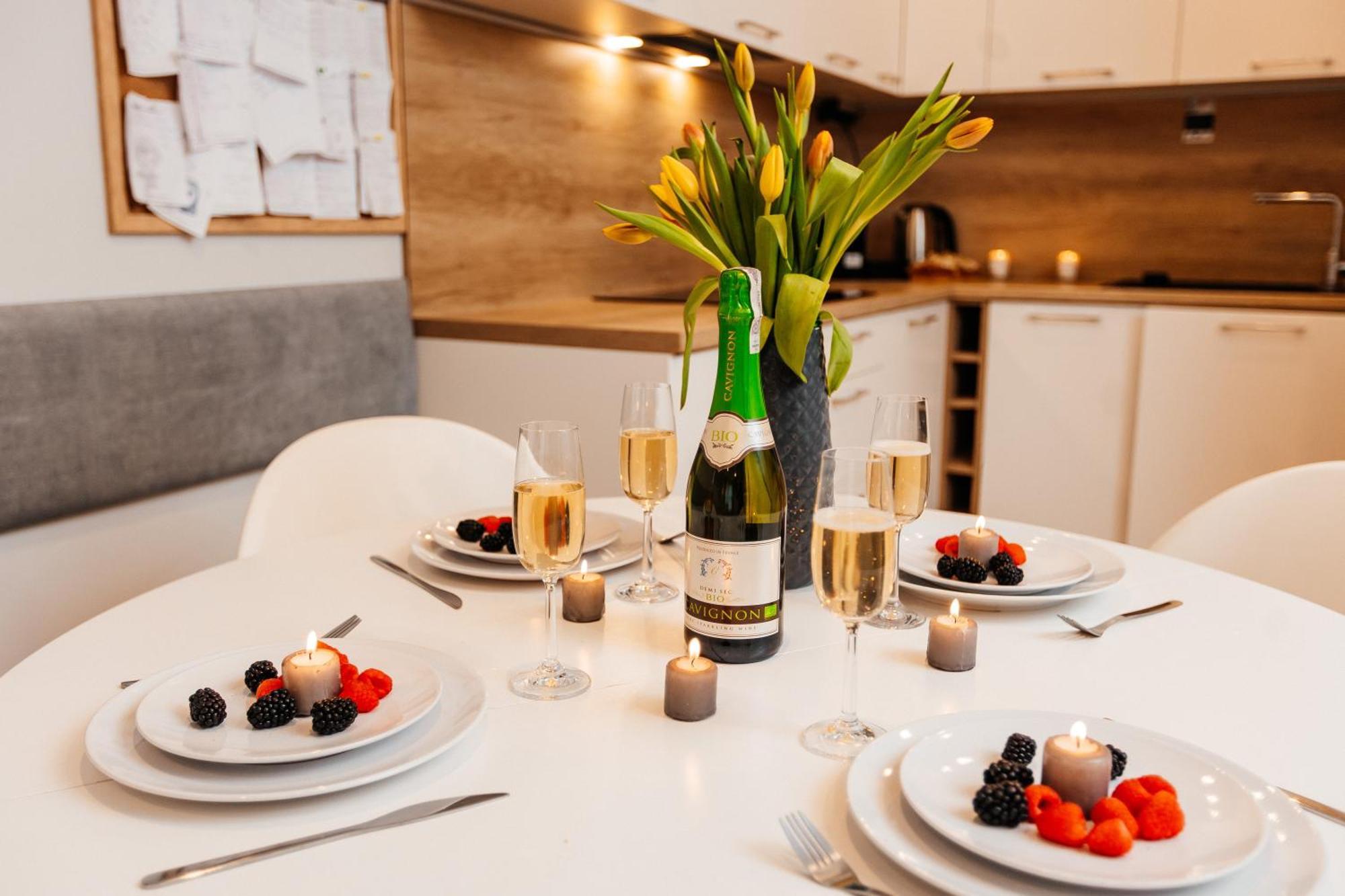 Maya'S Flats & Resorts 42 - Swietej Barbary Gdańsk Zewnętrze zdjęcie