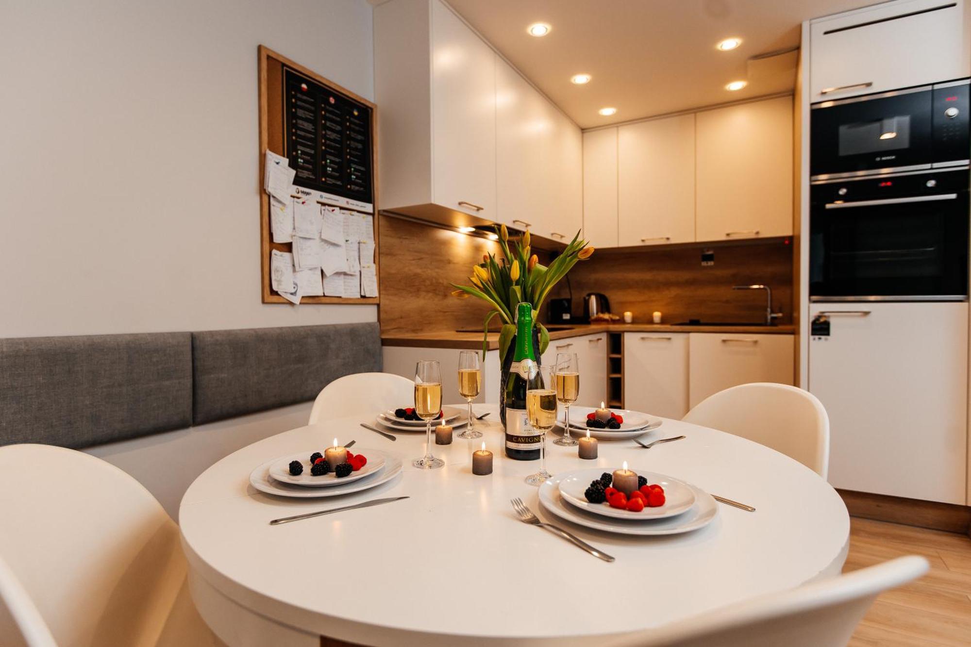 Maya'S Flats & Resorts 42 - Swietej Barbary Gdańsk Zewnętrze zdjęcie